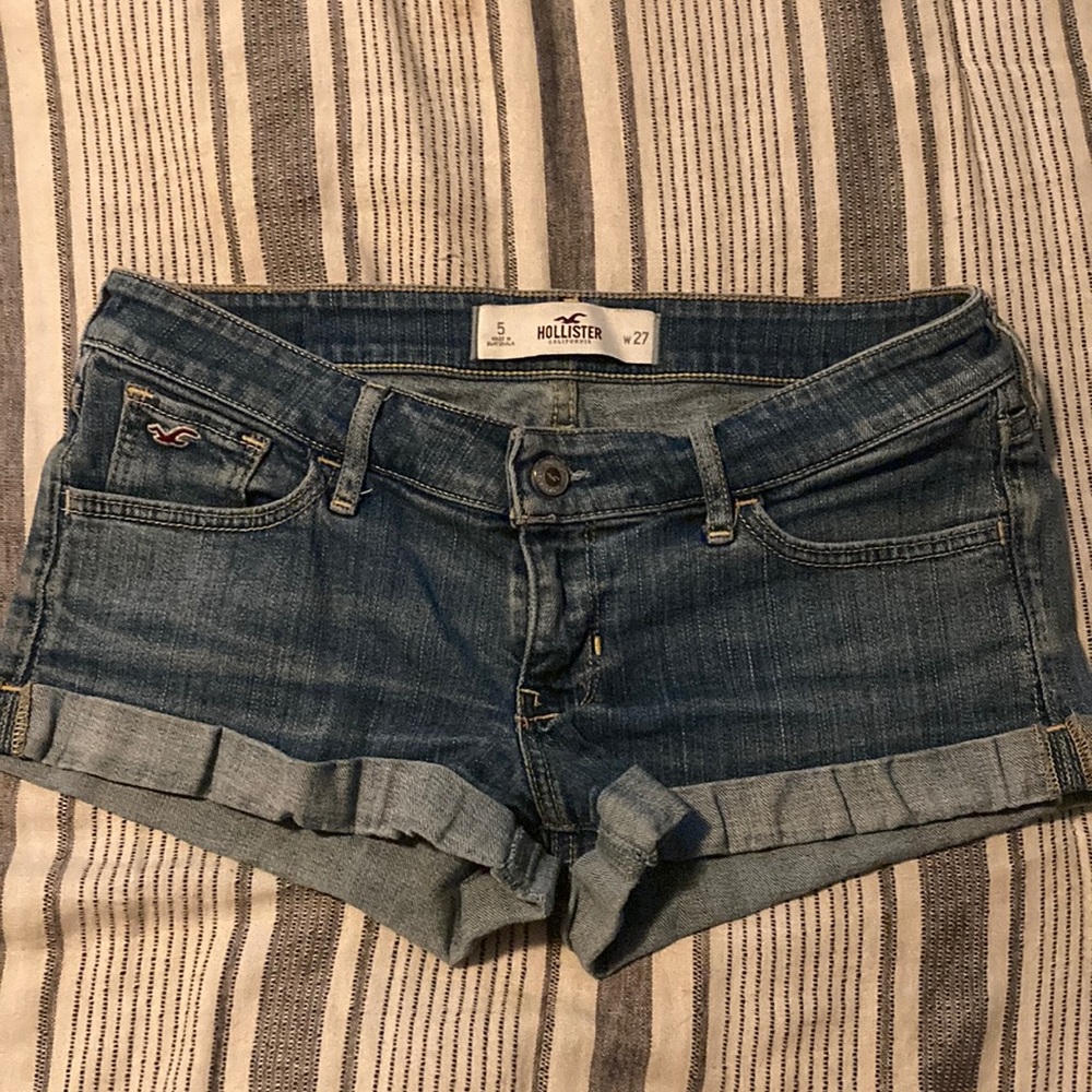 Hollister shorts.